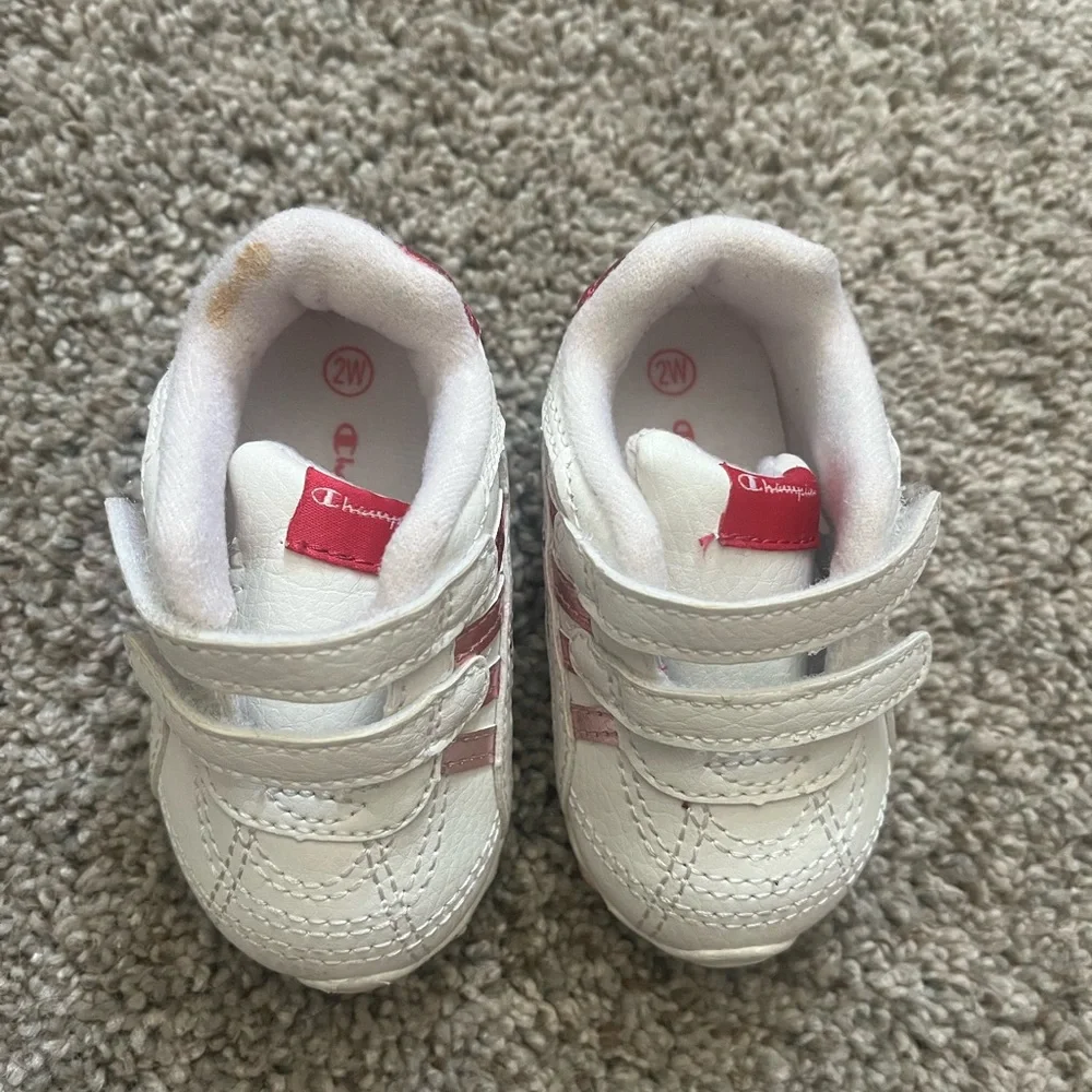 Super Cute White & Pink Champion Baby Shoes - Size 2W